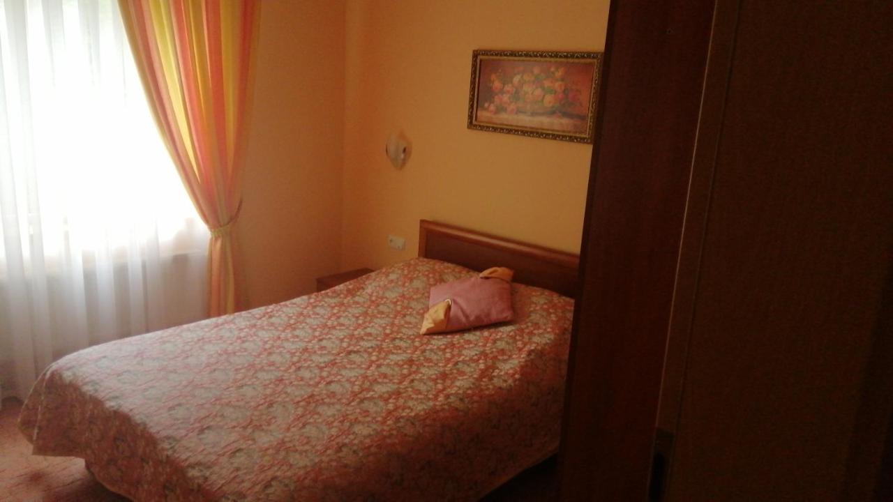 Hotel Yavir Yaremche Ngoại thất bức ảnh