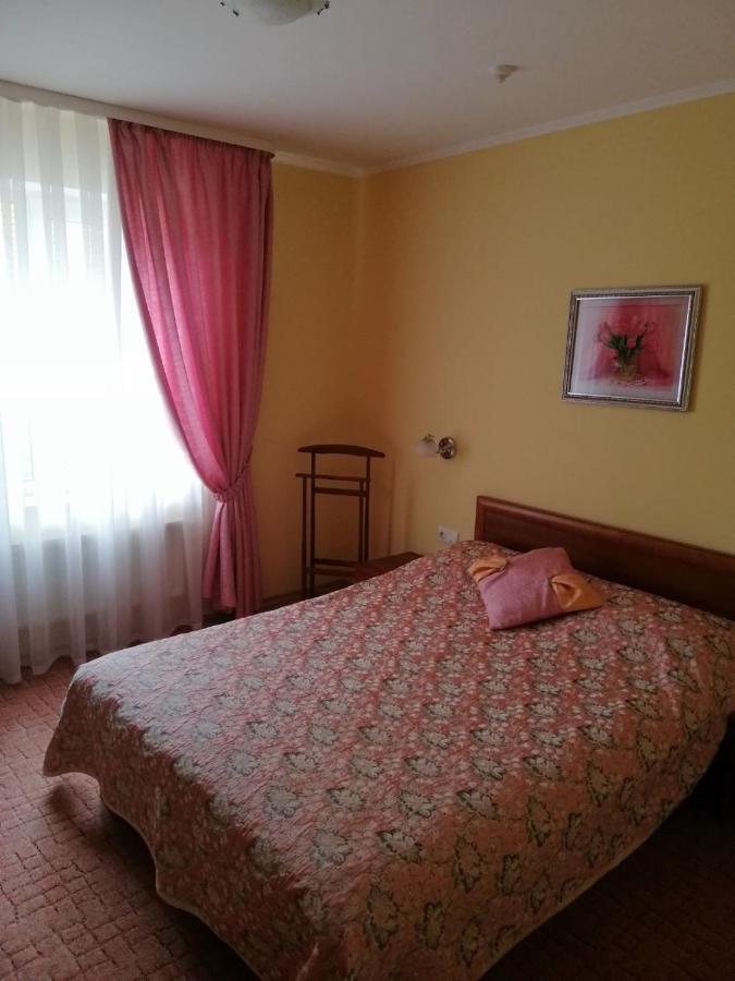 Hotel Yavir Yaremche Ngoại thất bức ảnh